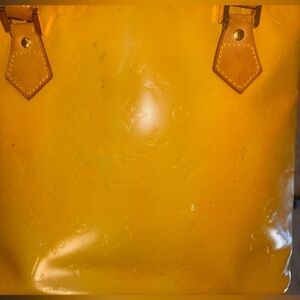 Yellow Louis Vuitton Vernis Houston Noisette